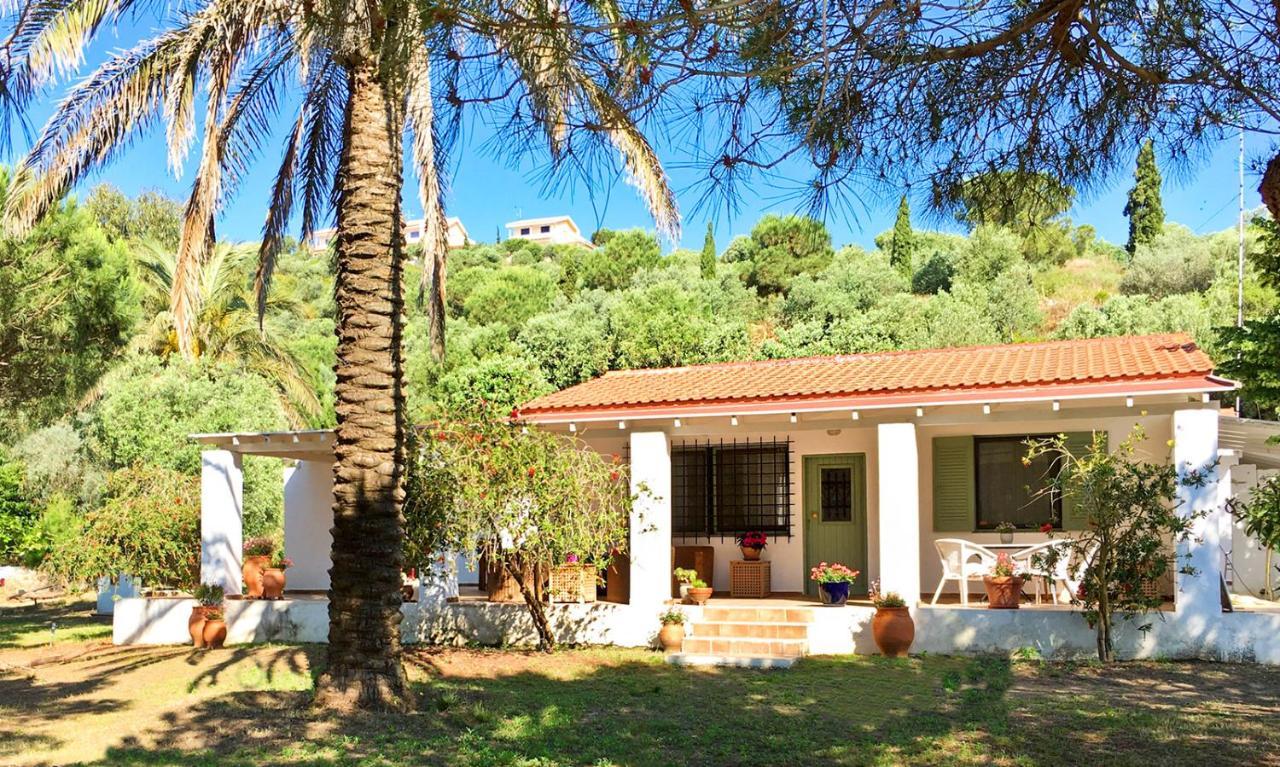 Olive Bay Beach House אמוליאני מראה חיצוני תמונה